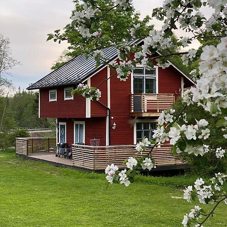 Sea Side Cabin Borlänge Εξωτερικό φωτογραφία